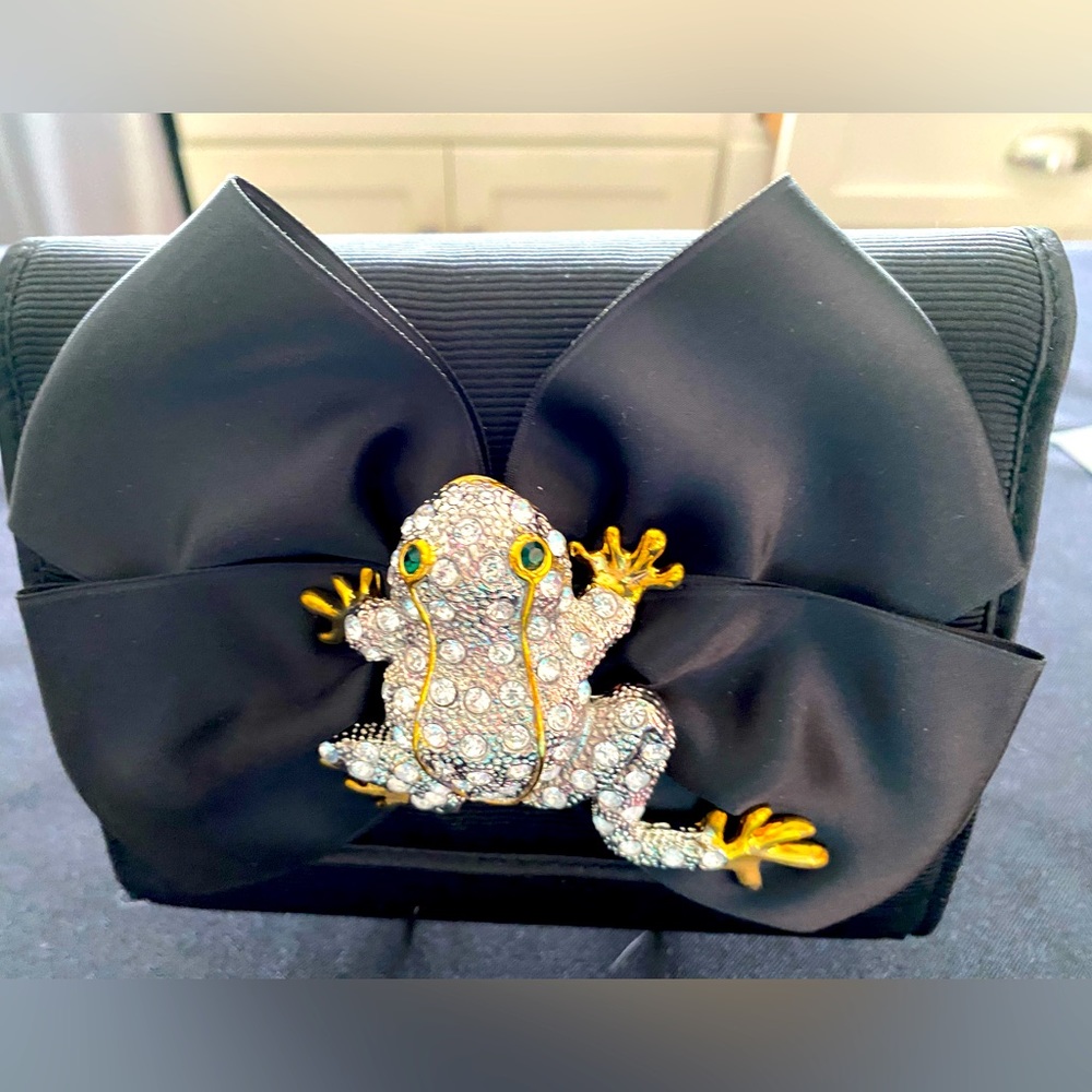 Bosom Buddy Black w/Rhinestone Frog Clutch